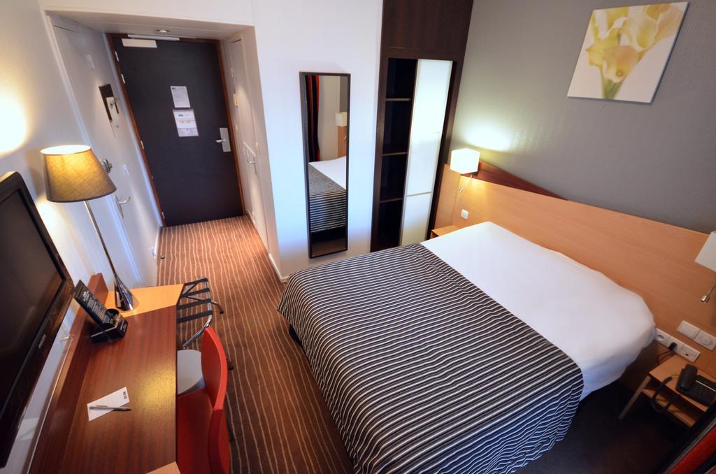 Kyriad Hotel Dijon Gare Экстерьер фото
