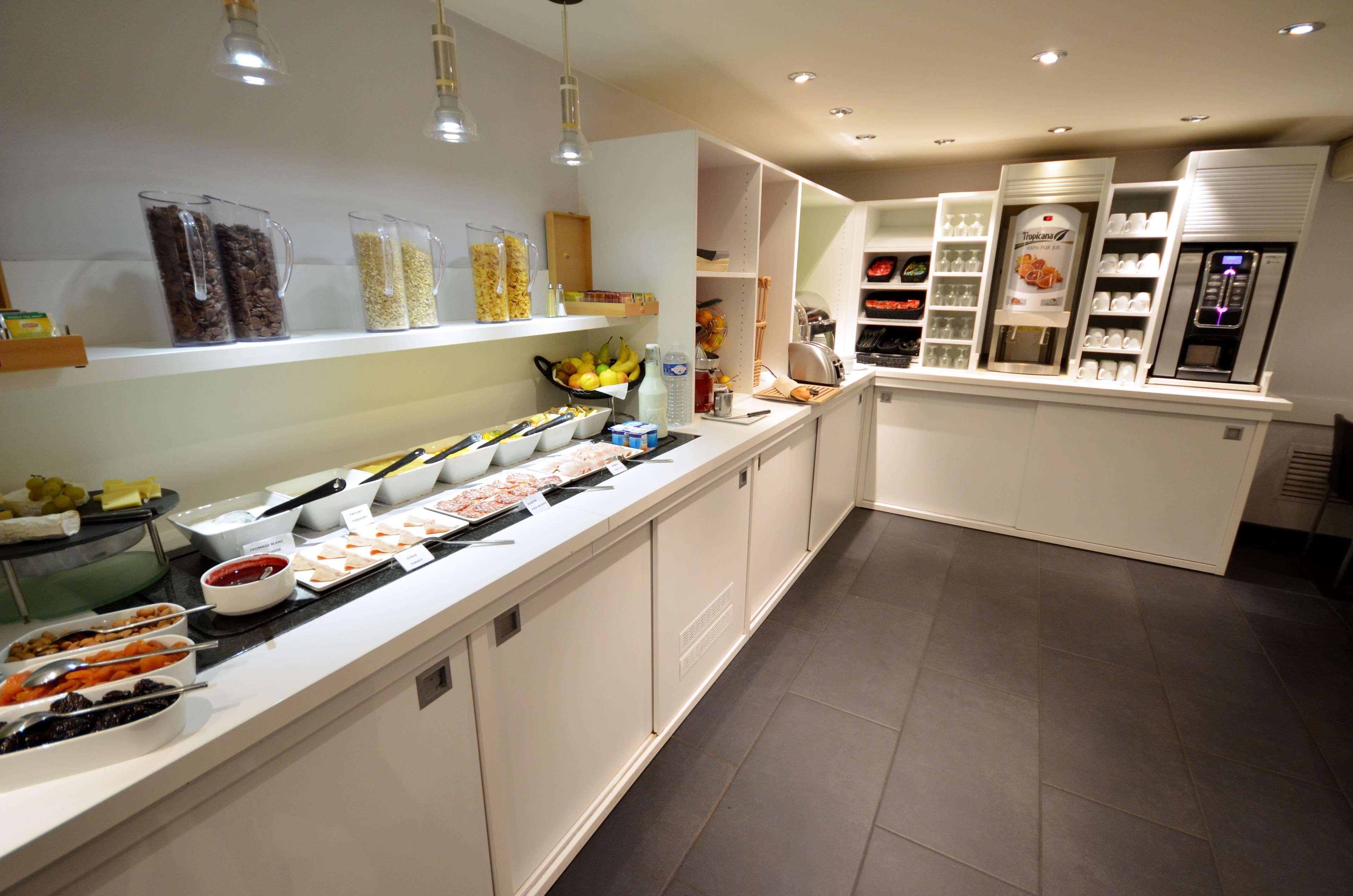 Kyriad Hotel Dijon Gare Экстерьер фото