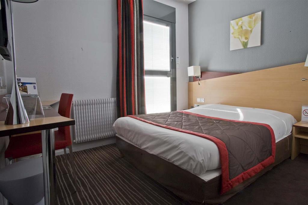 Kyriad Hotel Dijon Gare Экстерьер фото